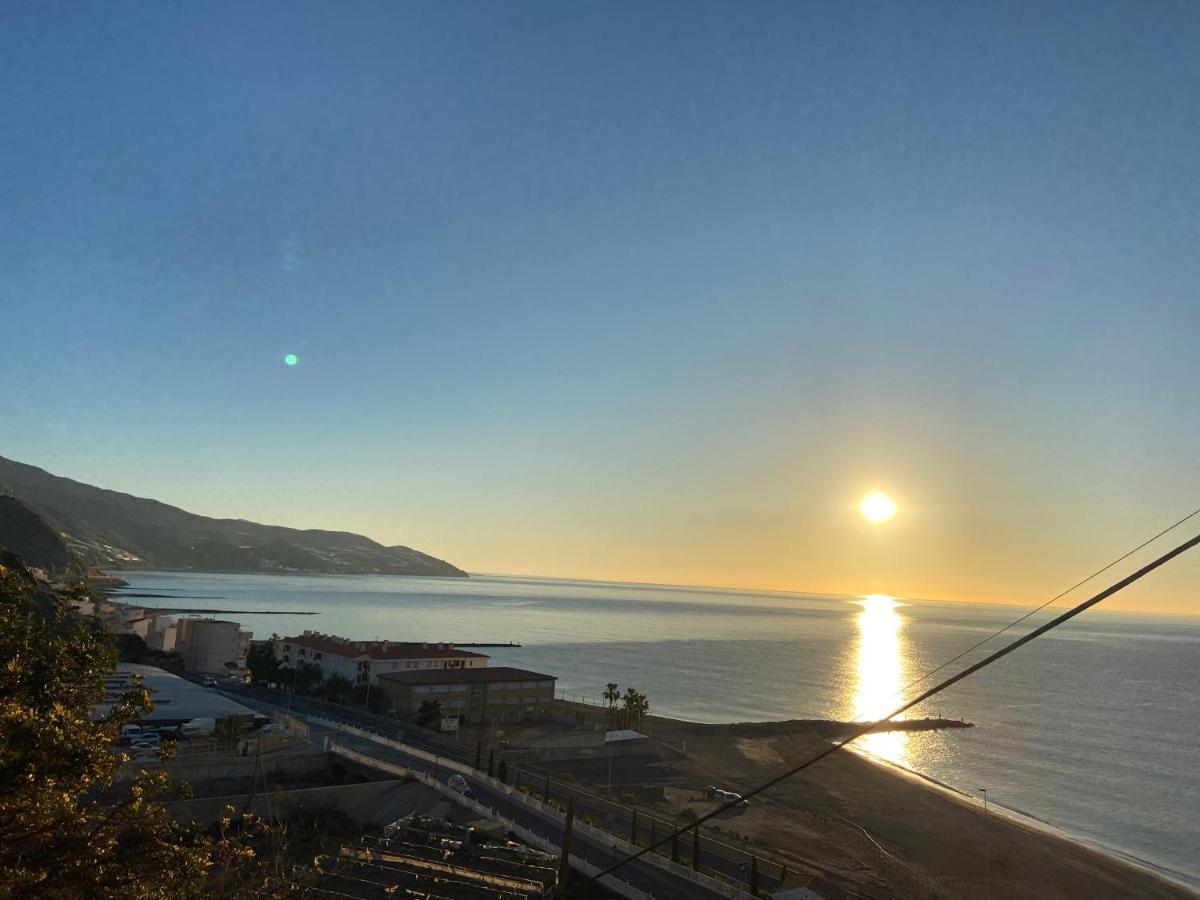 Apartamento La Mamola Εξωτερικό φωτογραφία